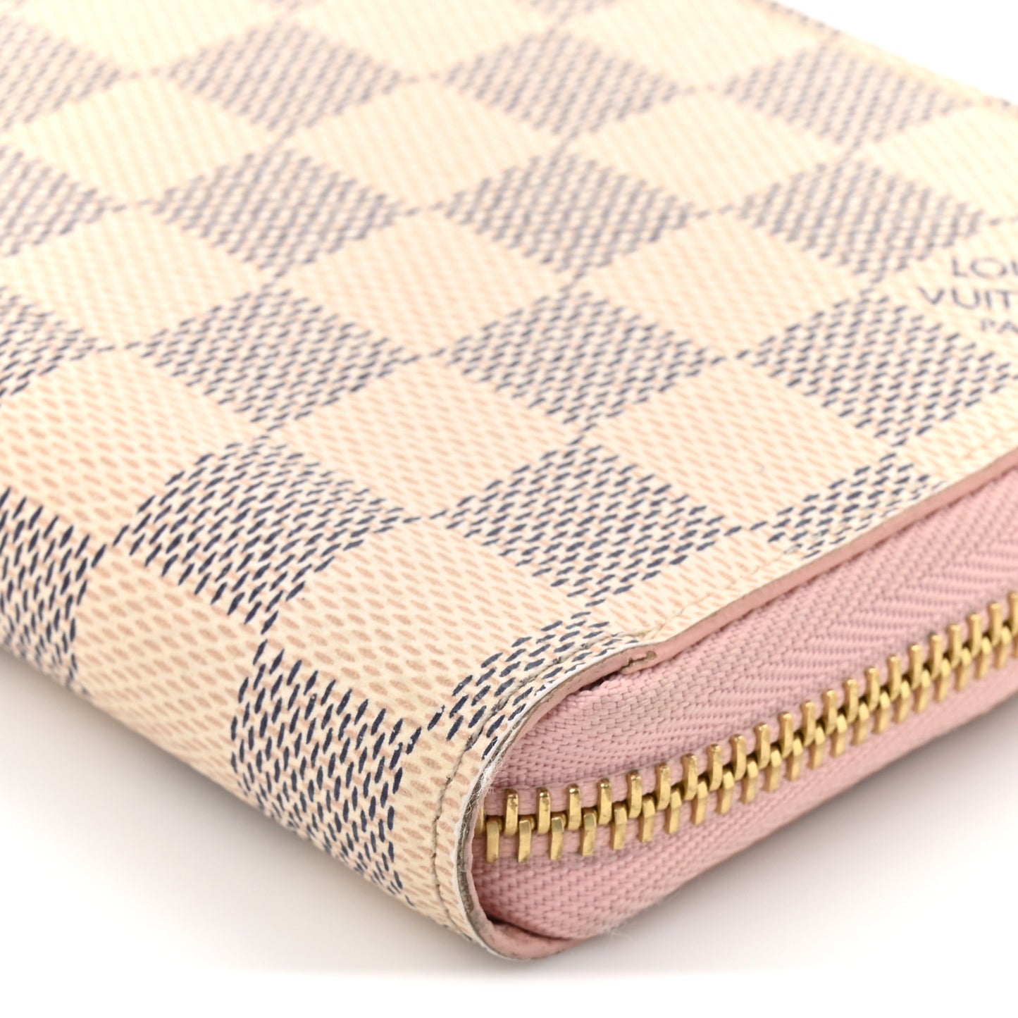 Damier Azur Zippy Wallet Rose Ballerine