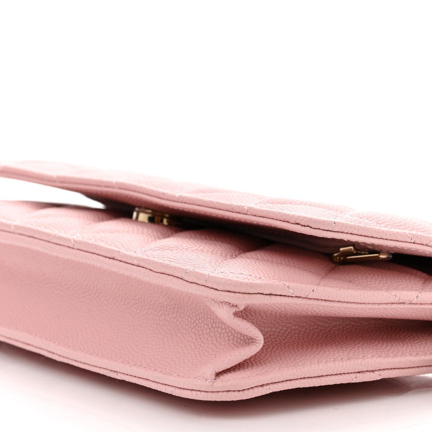 Caviar Quilted Wallet on Chain WOC Light Pink