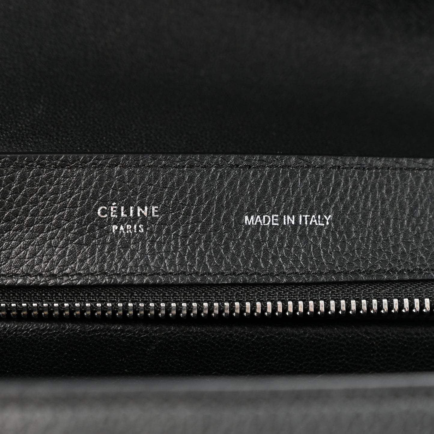 Drummed Calfskin Suede Medium Trapeze Black
