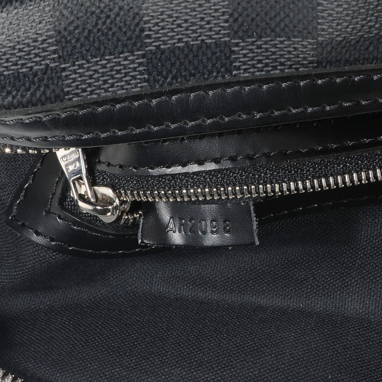 Damier Graphite Ieoh Messenger Bag