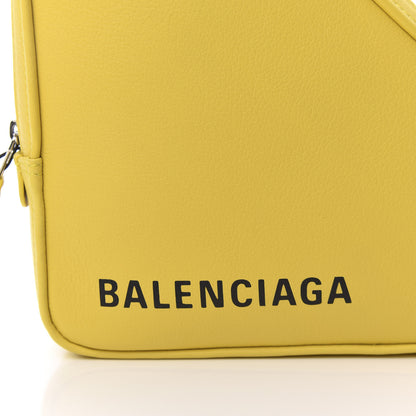 Balenciaga Shiny Day Calfskin Logo M Triangle Pouch Jaune Black 9 of 9