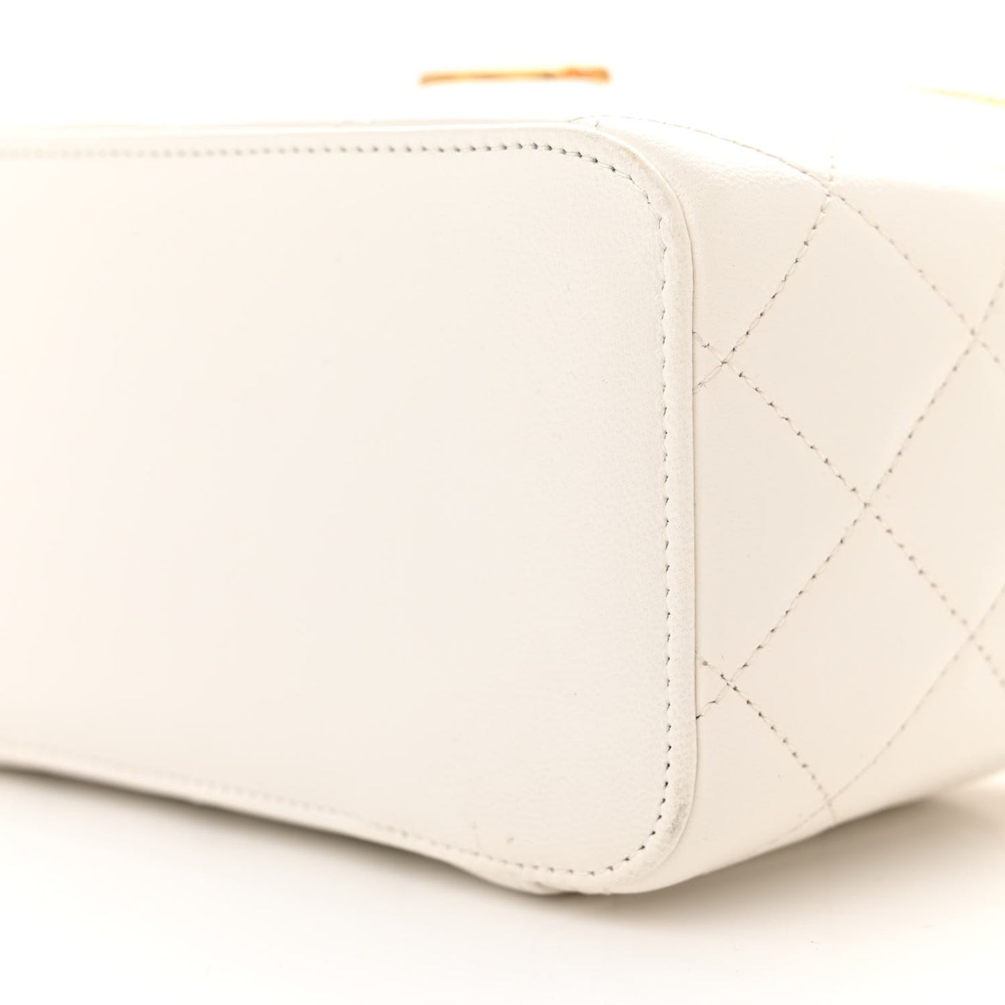 Lambskin Quilted Punk Essentials Vanity Case With Chain White