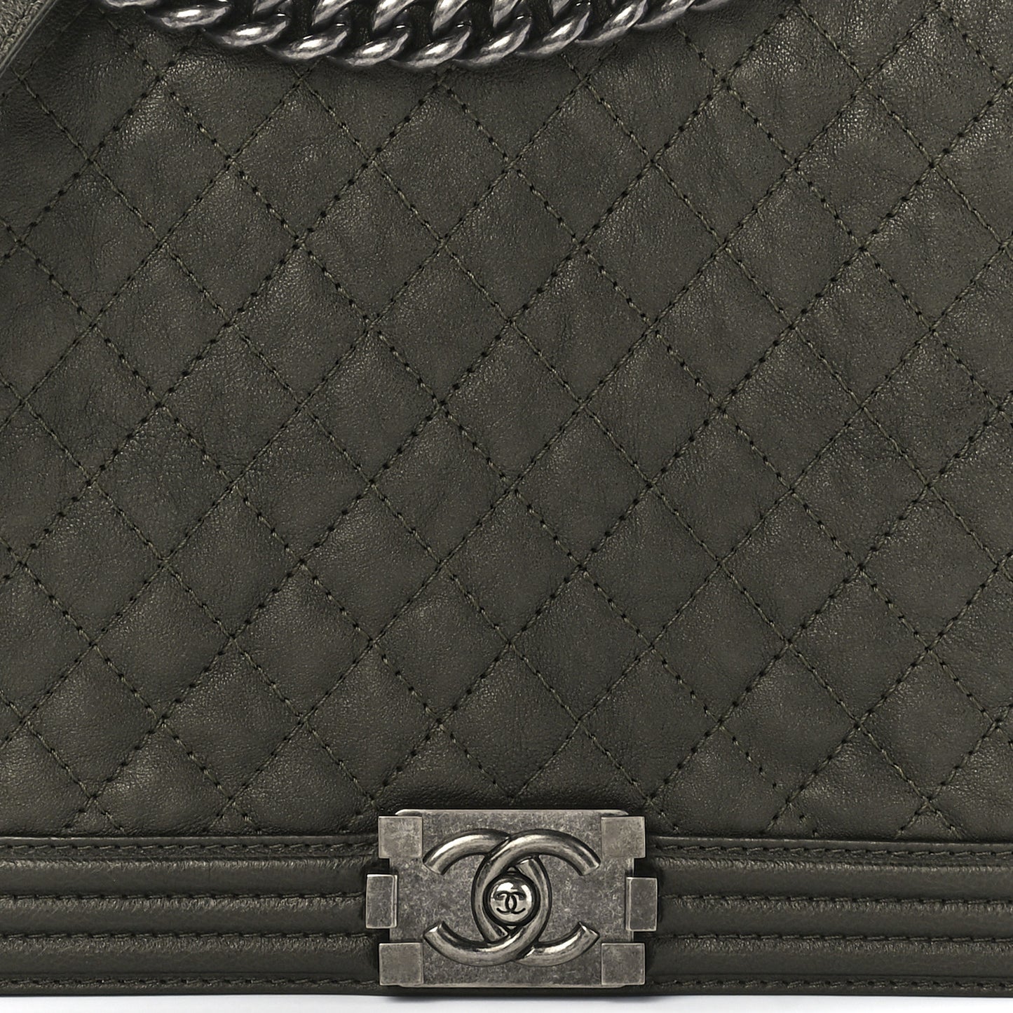 Caviar Quilted Large Boy Flap Green