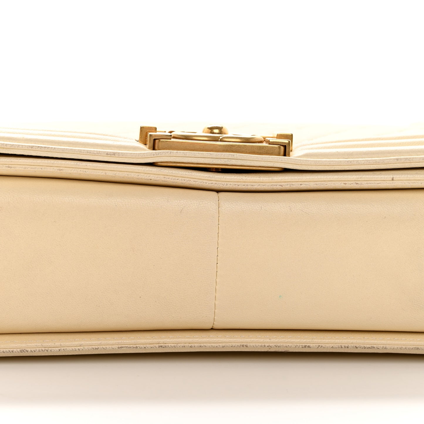 Lambskin Quilted Medium Boy Flap Light Beige