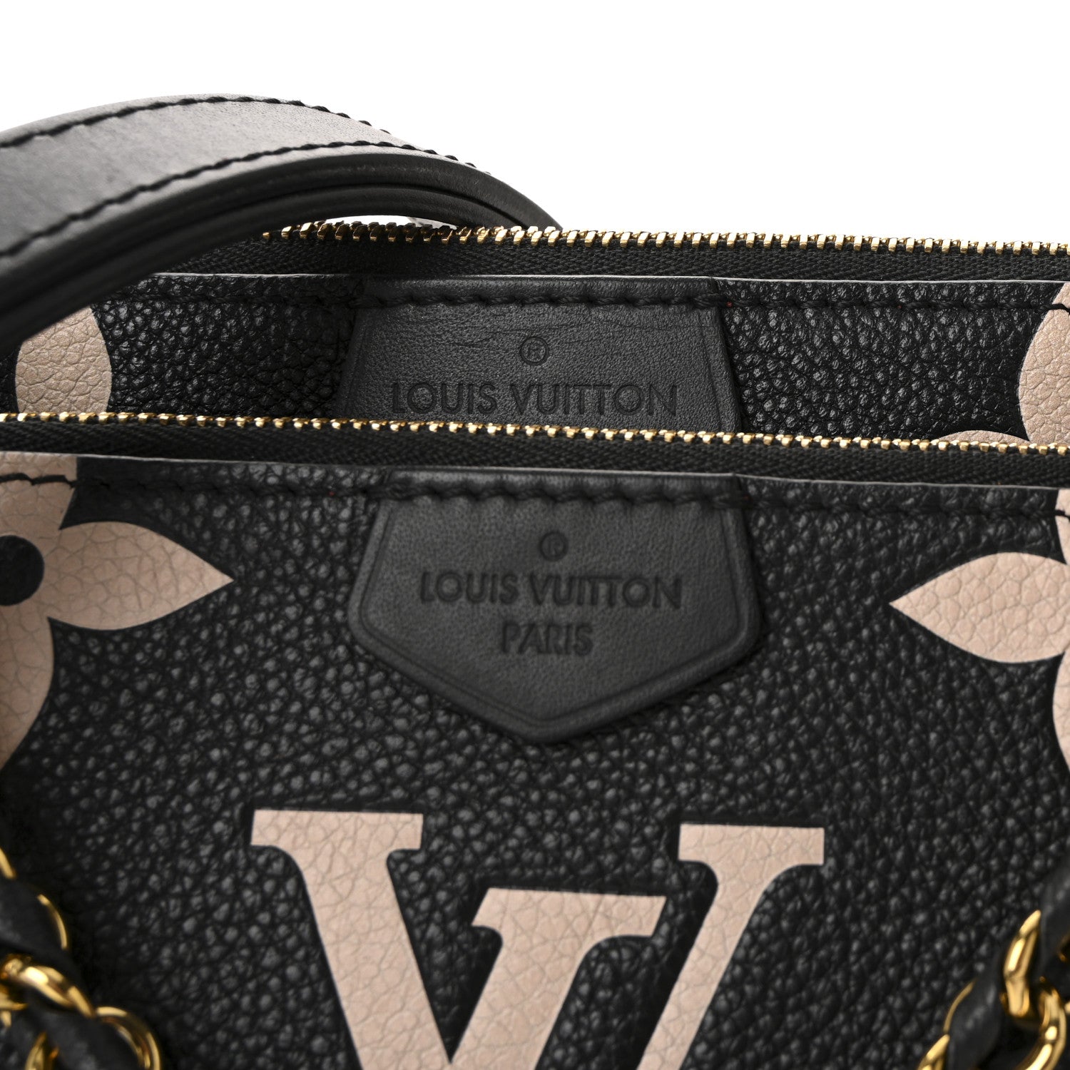 Louis Vuitton Empreinte Monogram Giant Multi Pochette Accessories