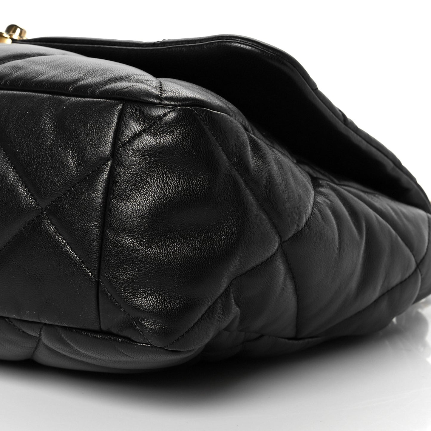 Goatskin Quilted Maxi Chanel 19 Flap Black