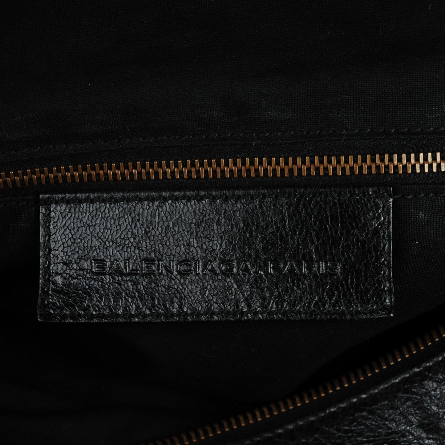 Agneau Classic Hardware Twiggy Black