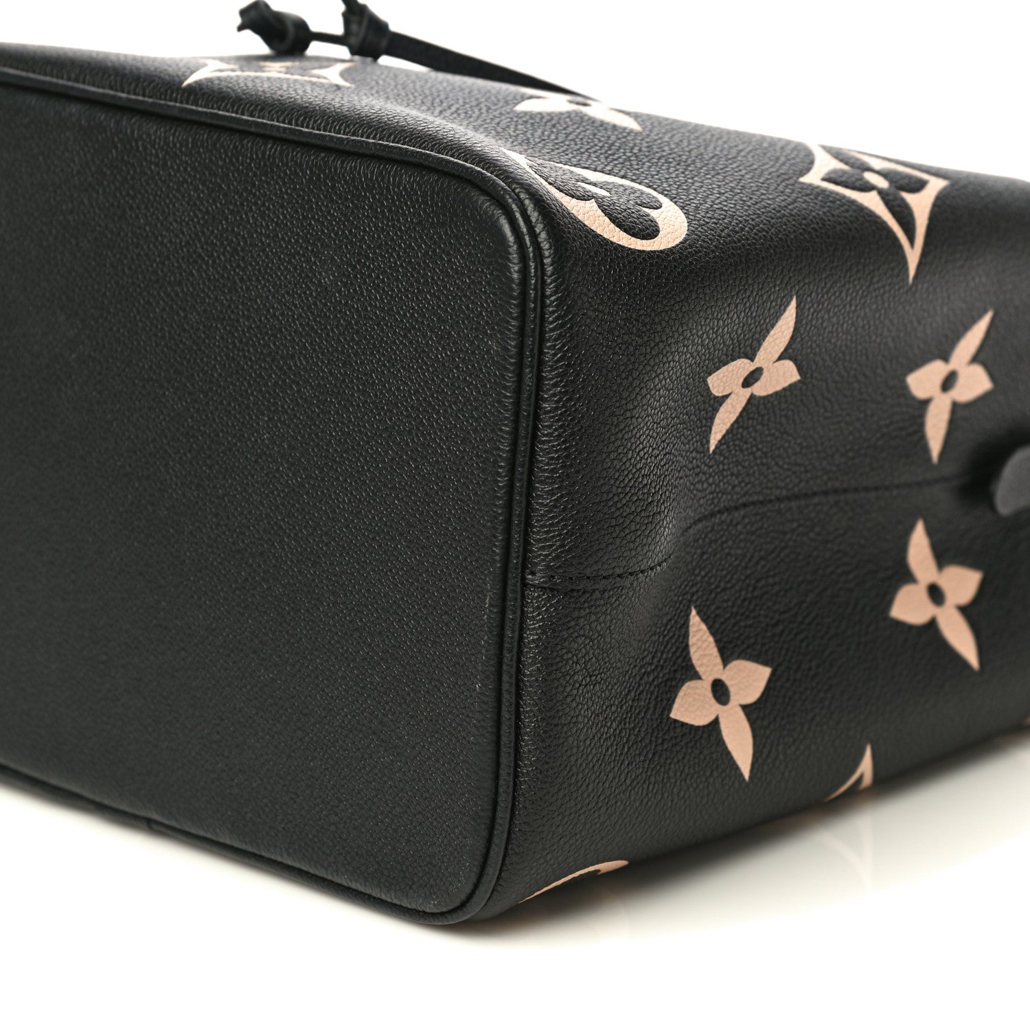 Louis Vuitton Empreinte Monogram Giant Neonoe MM Black Beige 9 of 9