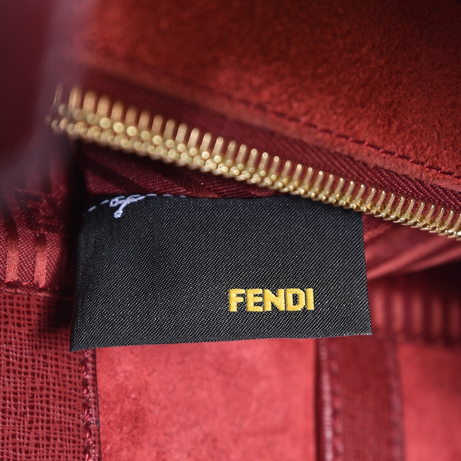 Fendi Vitello Elite Regular 2Jours Tote Rosso Scuro Ciliegia 9 of 10