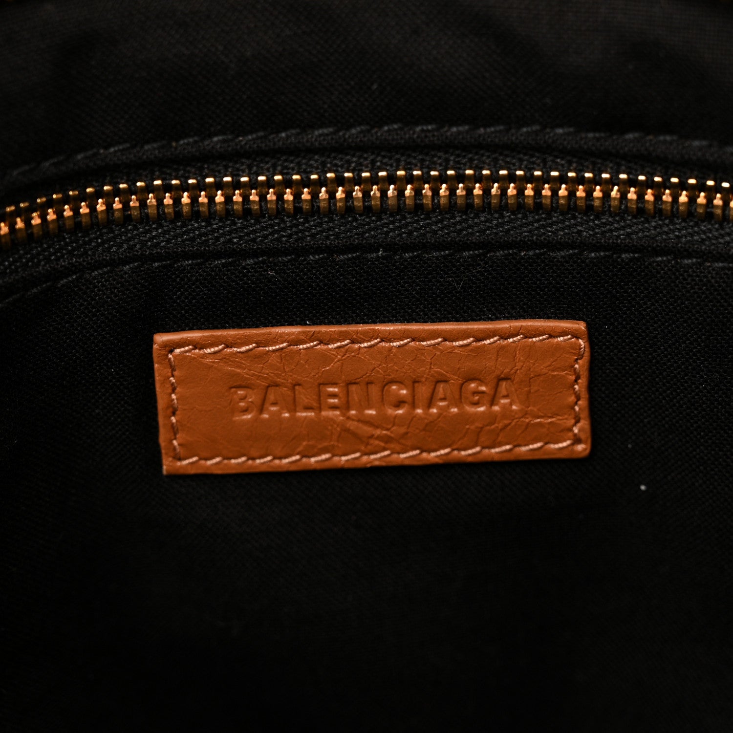 Balenciaga Agneau Arena Gold Hardware Medium Le City Camel 6 of 15