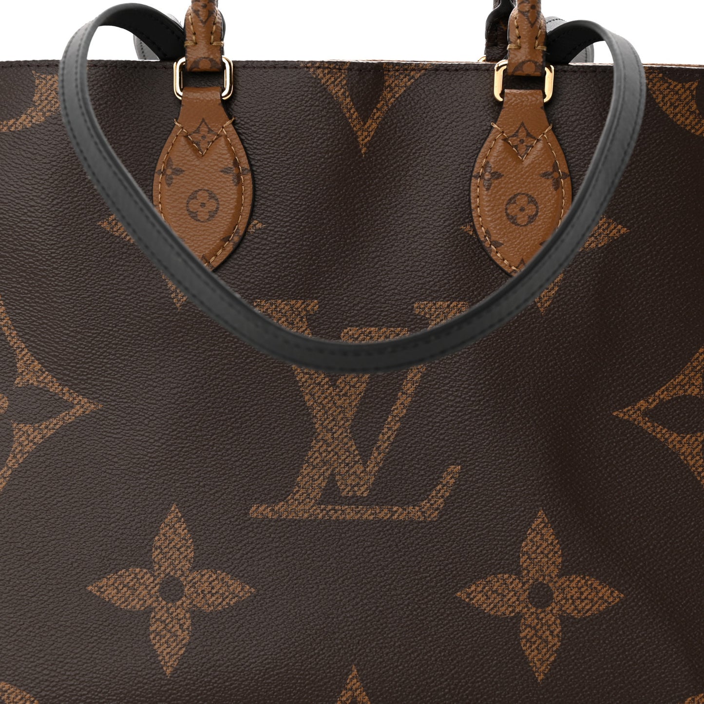 Reverse Monogram Giant Onthego MM