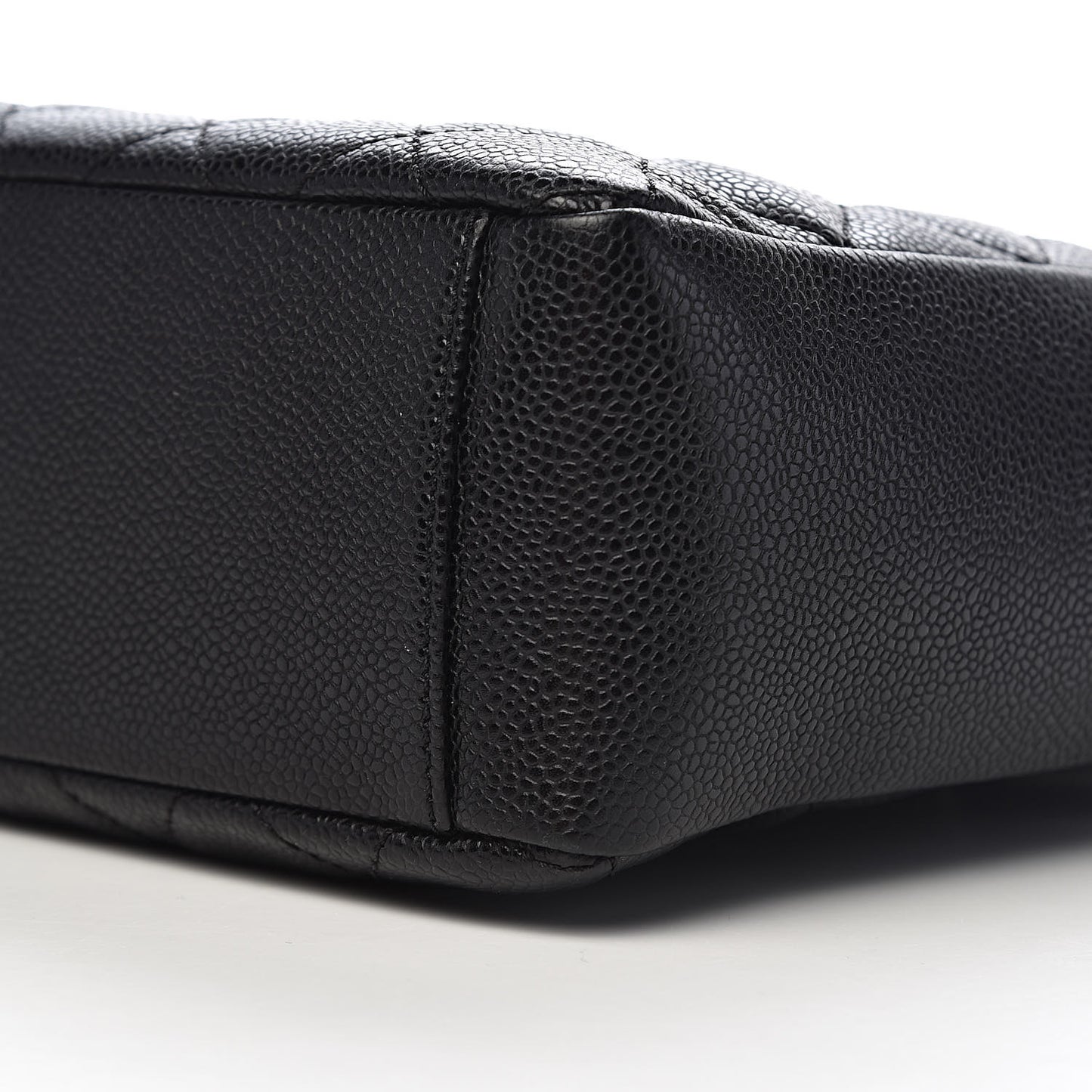 Caviar Quilted Petit Shopping Tote PST Black