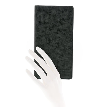 Louis Vuitton Taiga Porte-Chequier Cartes Credit Wallet 2 of 6