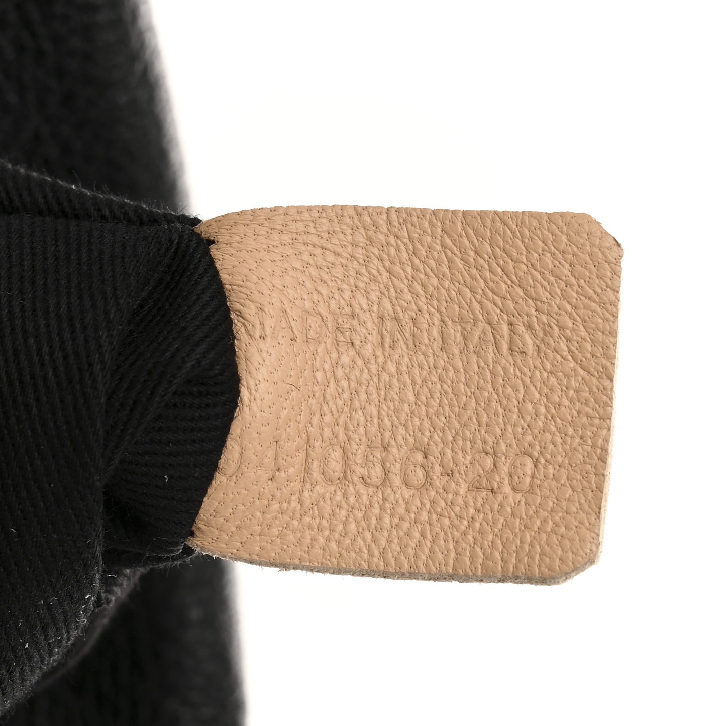 Calfskin Medium Paraty Black