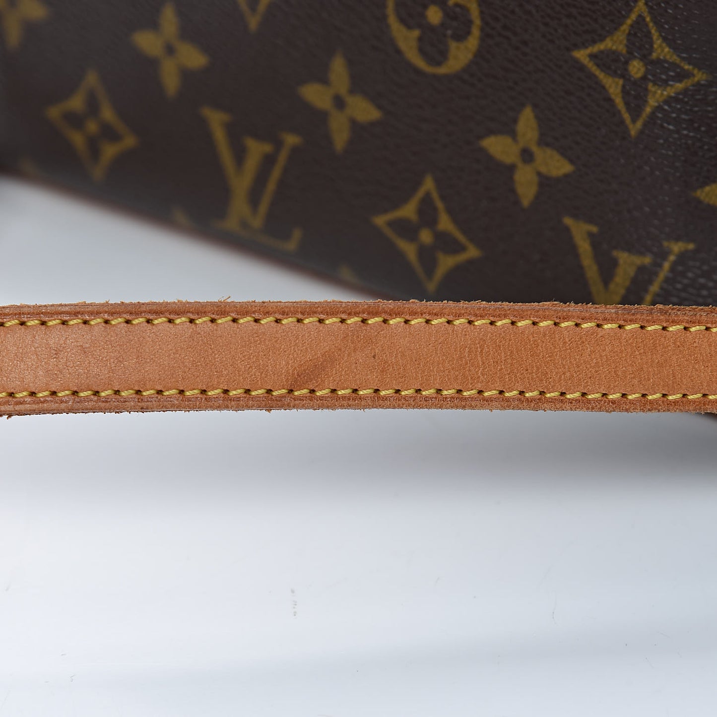 Monogram Trotteur