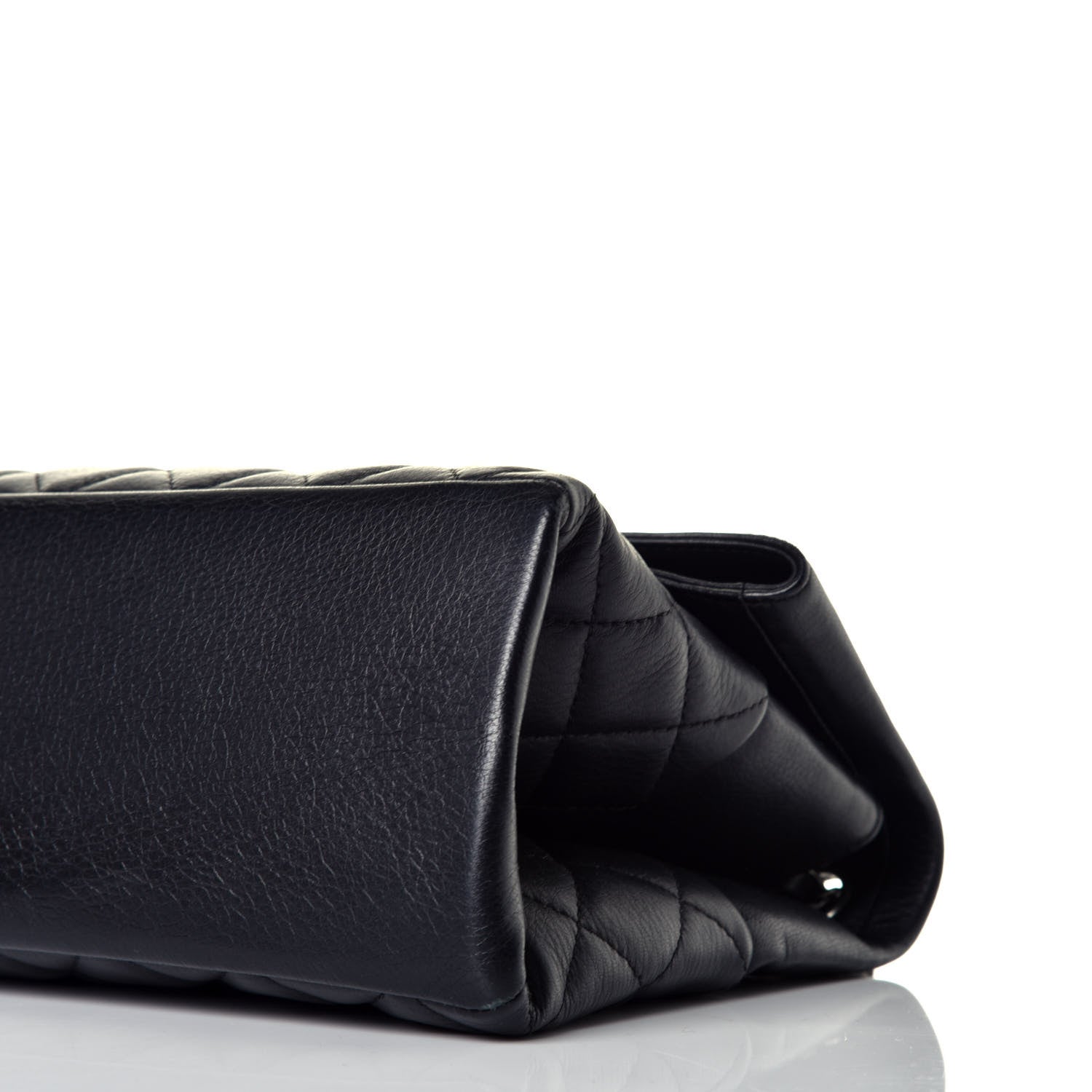 Chanel Distressed Calfskin Hamptons Flap Black 8 of 8