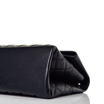Chanel Distressed Calfskin Hamptons Flap Black 8 of 8