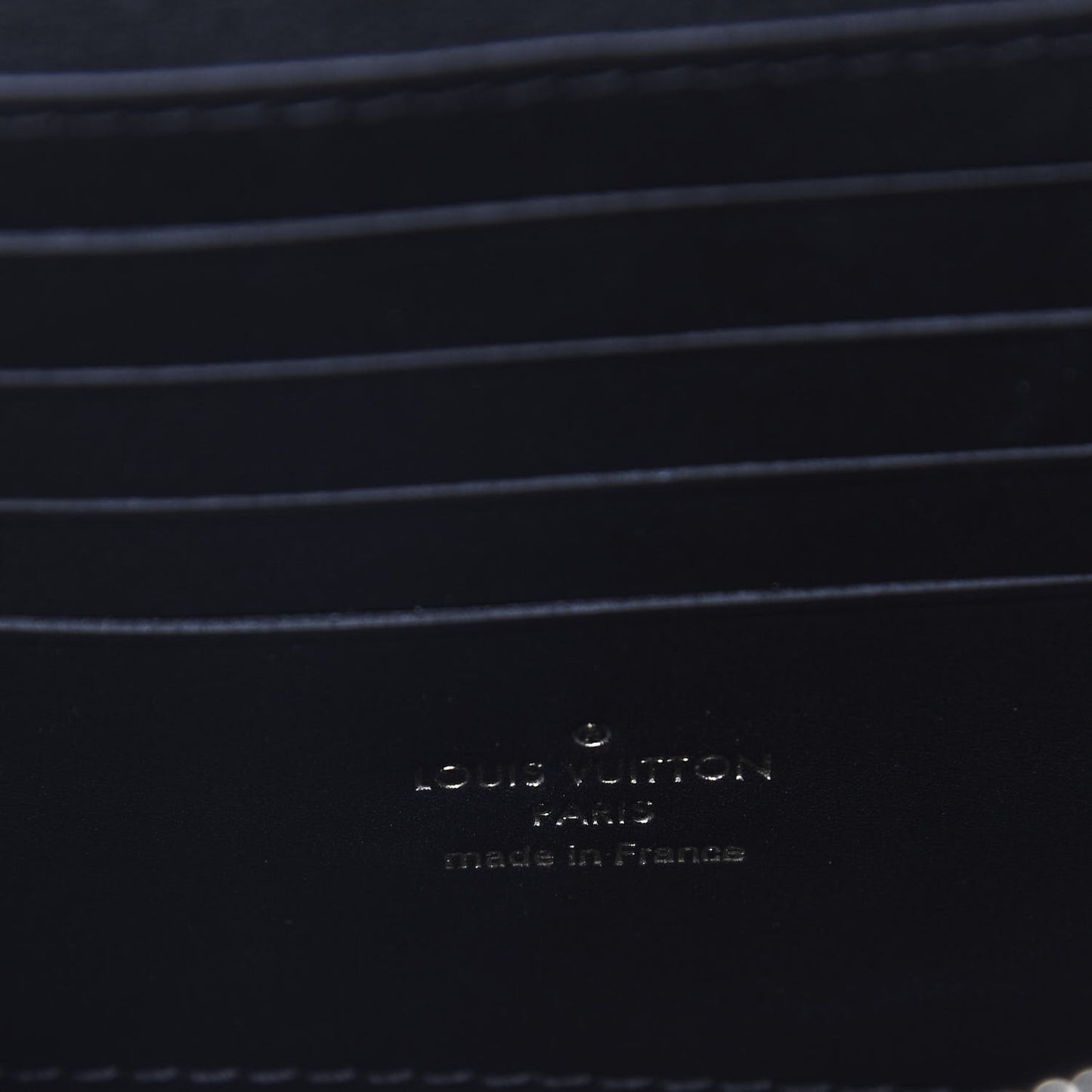 Reverse Monogram Dauphine Chain Wallet
