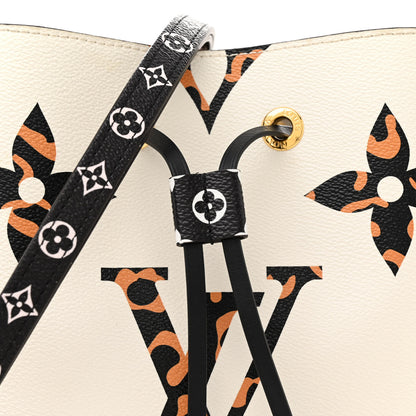 Louis Vuitton Monogram Giant Jungle NéoNoé Ivory 7 of 10