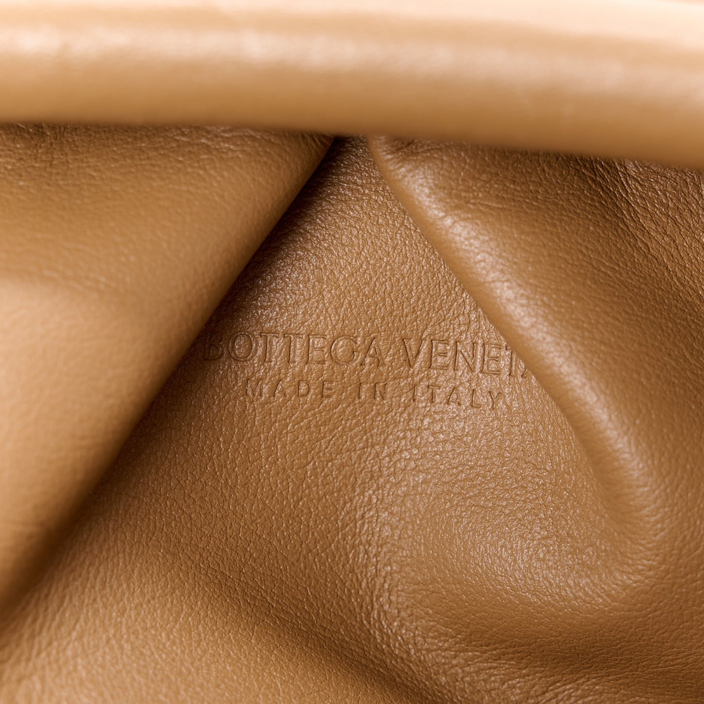 Butter Calfskin The Mini Pouch Cammello