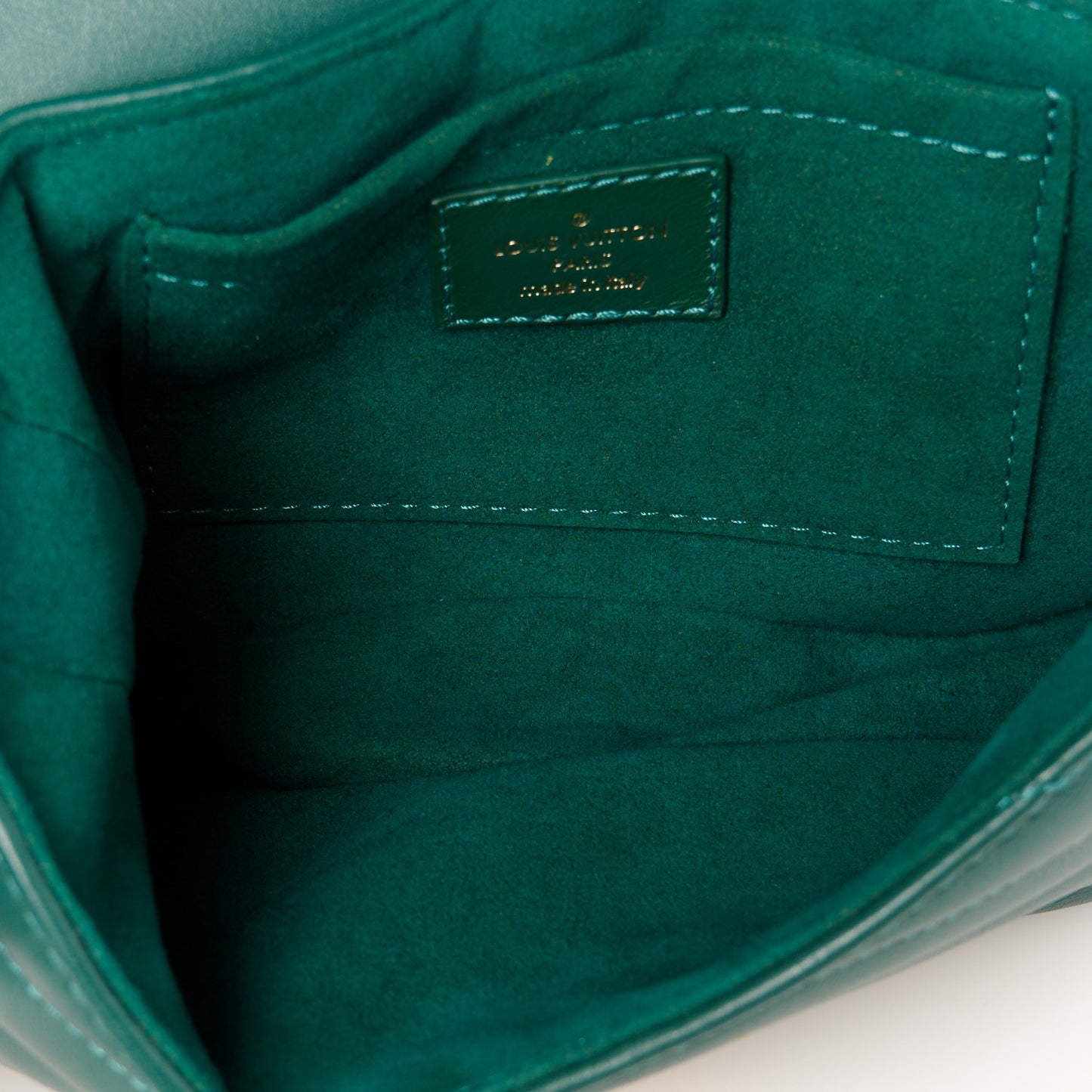 Calfskin New Wave Chain PM Emerald