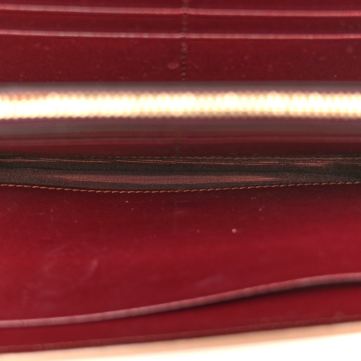 Calfskin City Wallet On Chain Almond