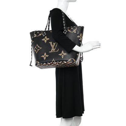 Louis Vuitton Monogram Giant Jungle Neverfull MM Black 2 of 10