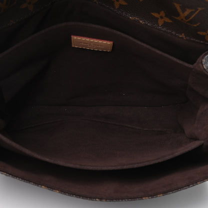Louis Vuitton Monogram Pochette Metis 4 of 4