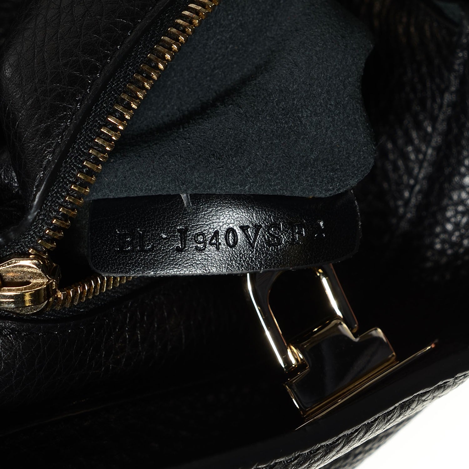 Valentino Garavani Pebbled Calfskin Small Rockstud Flip-Lock Messenger Bag Black 7 of 8