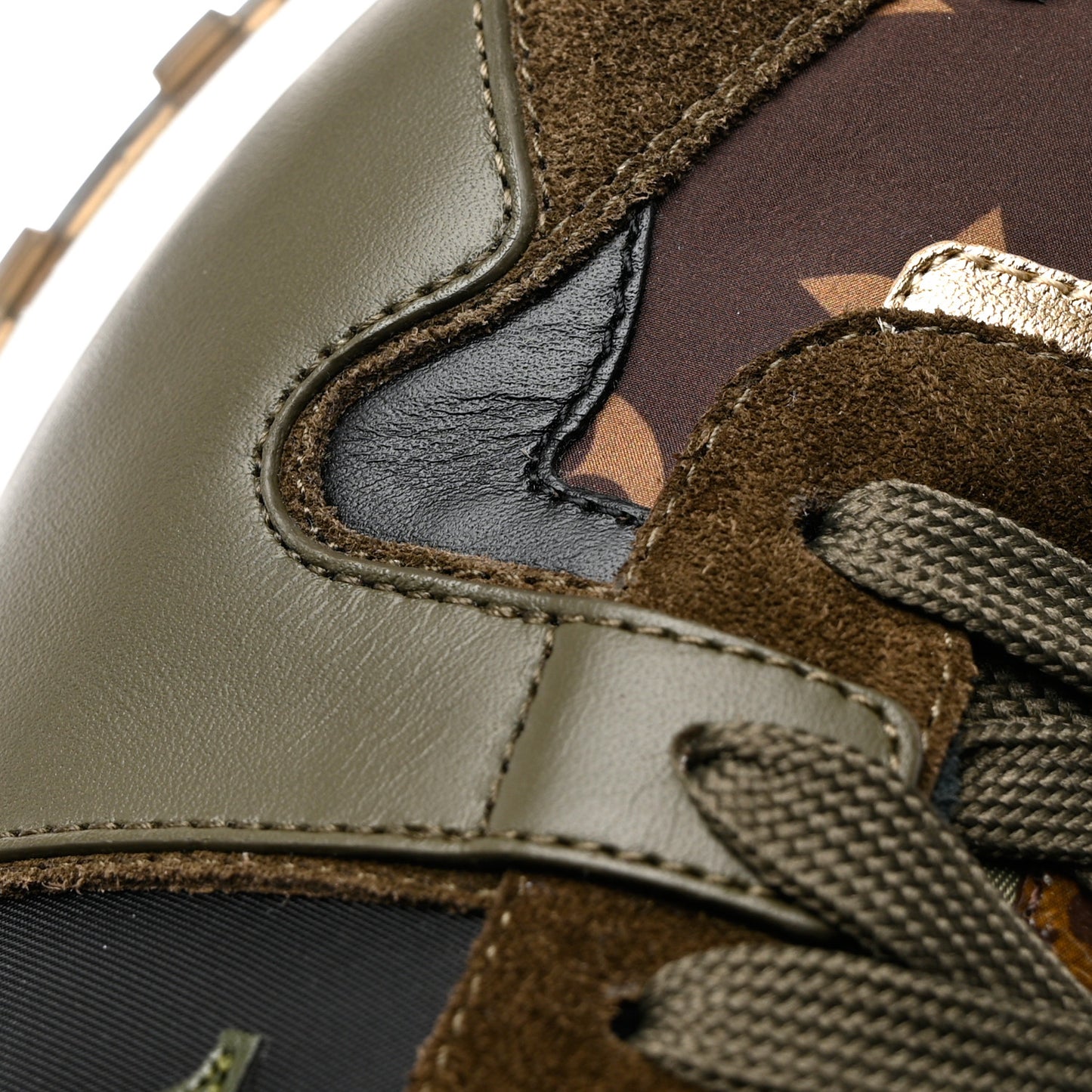 Suede Monogram Run Away Sneakers 40 Khaki Multicolor