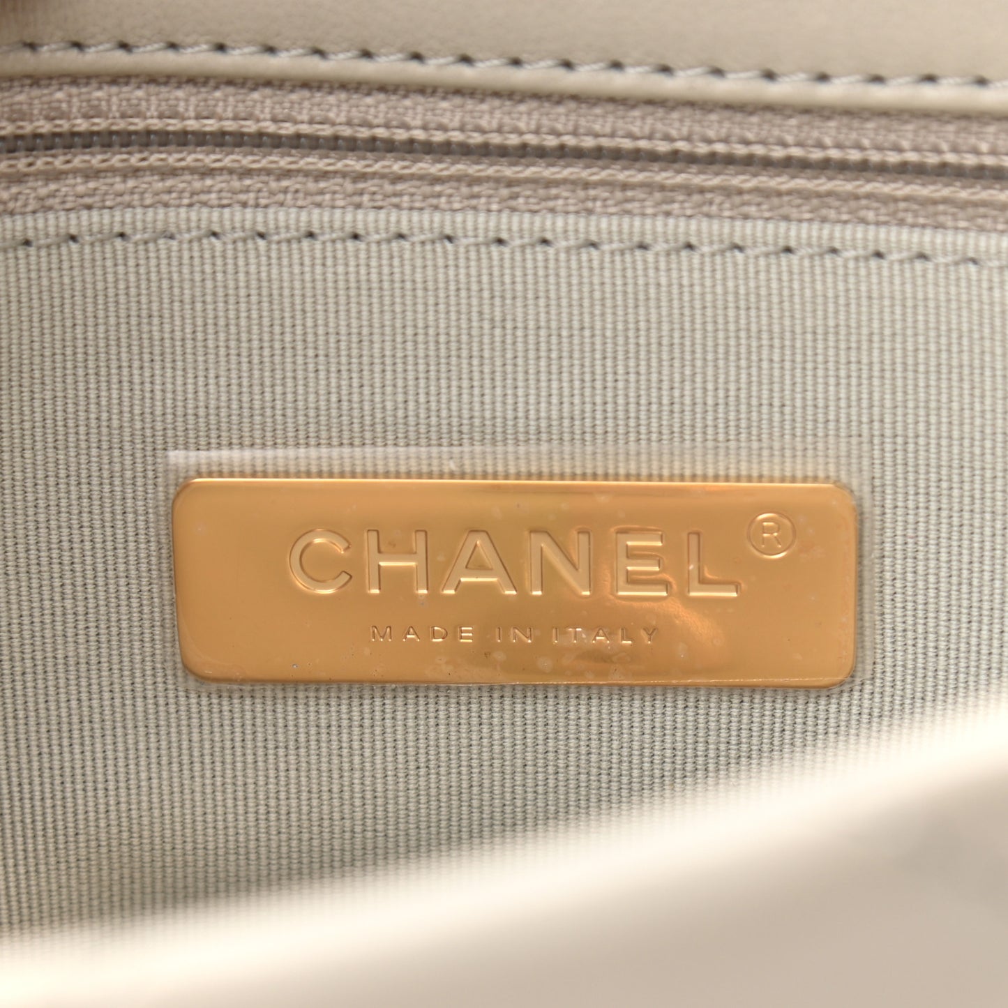 Lambskin Quilted Medium Chanel 19 Flap Grey