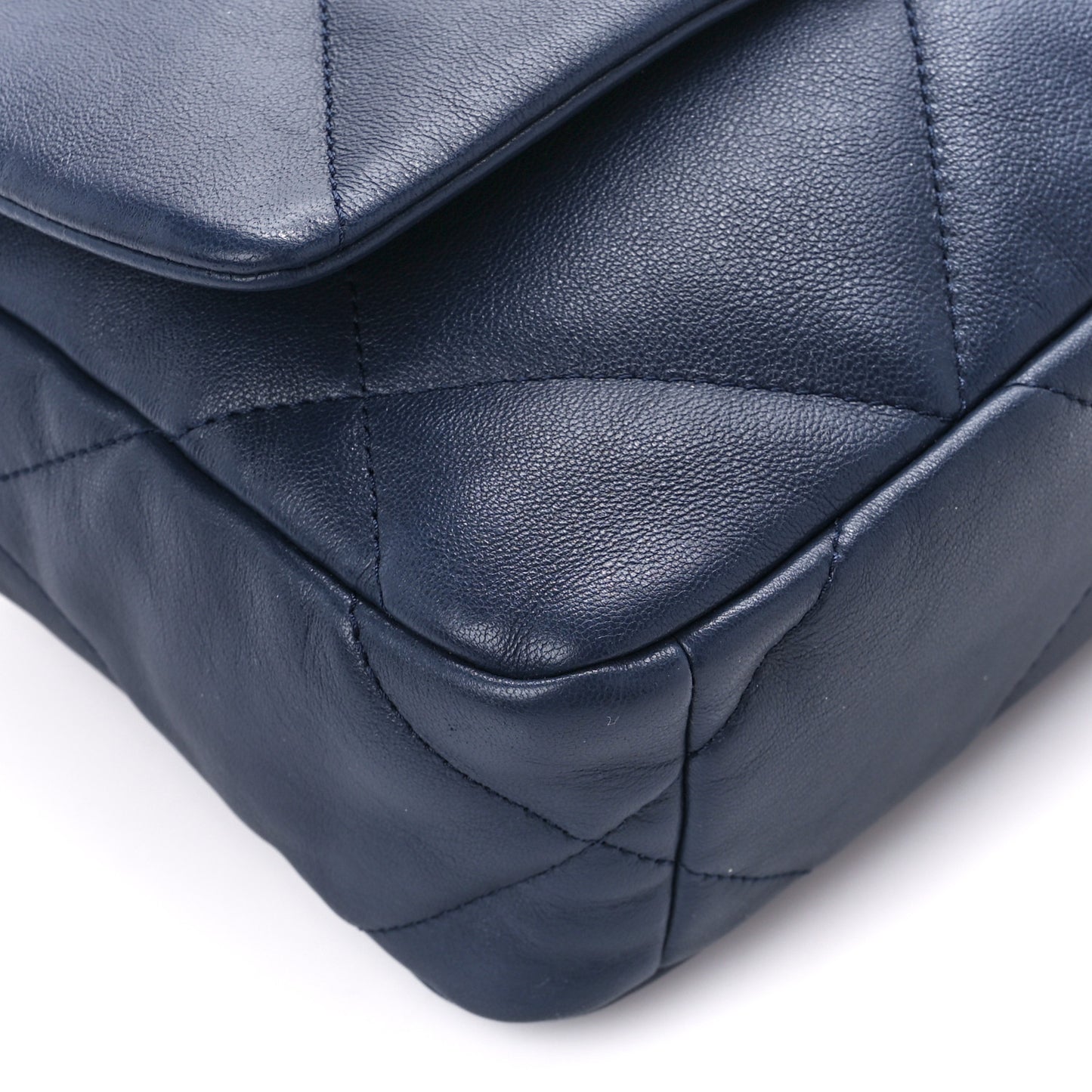 Lambskin Quilted Medium Chanel 19 Flap Navy Blue