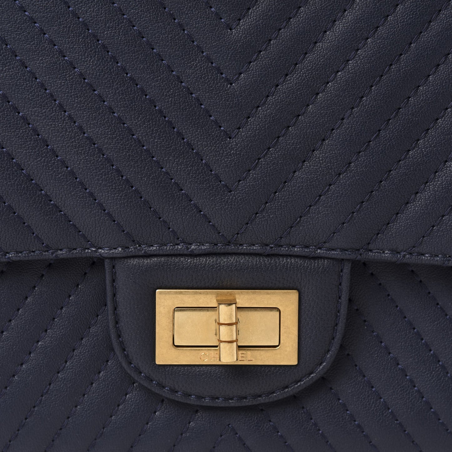 Sheepskin Chevron Quilted 2.55 Reissue 227 Flap Navy Blue