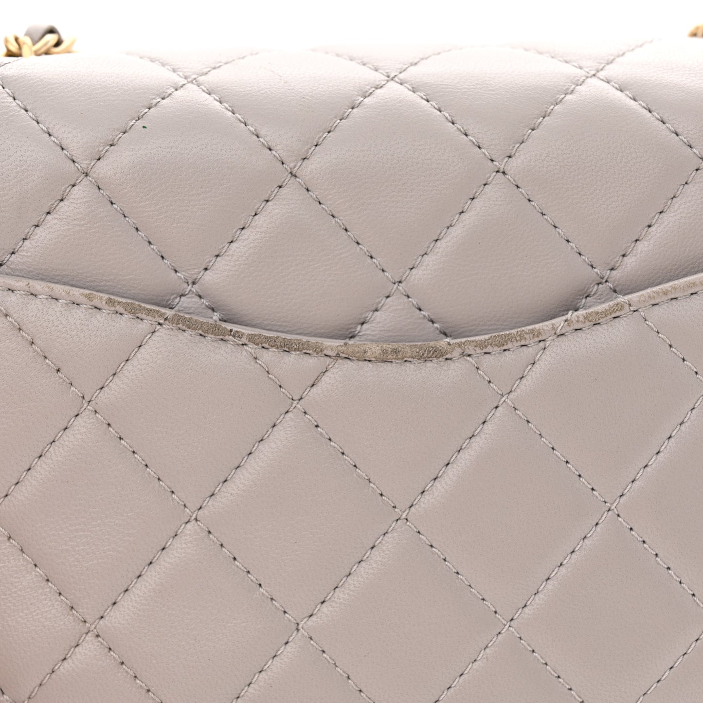 Lambskin Quilted Mini Pearl Crush Flap Light Grey