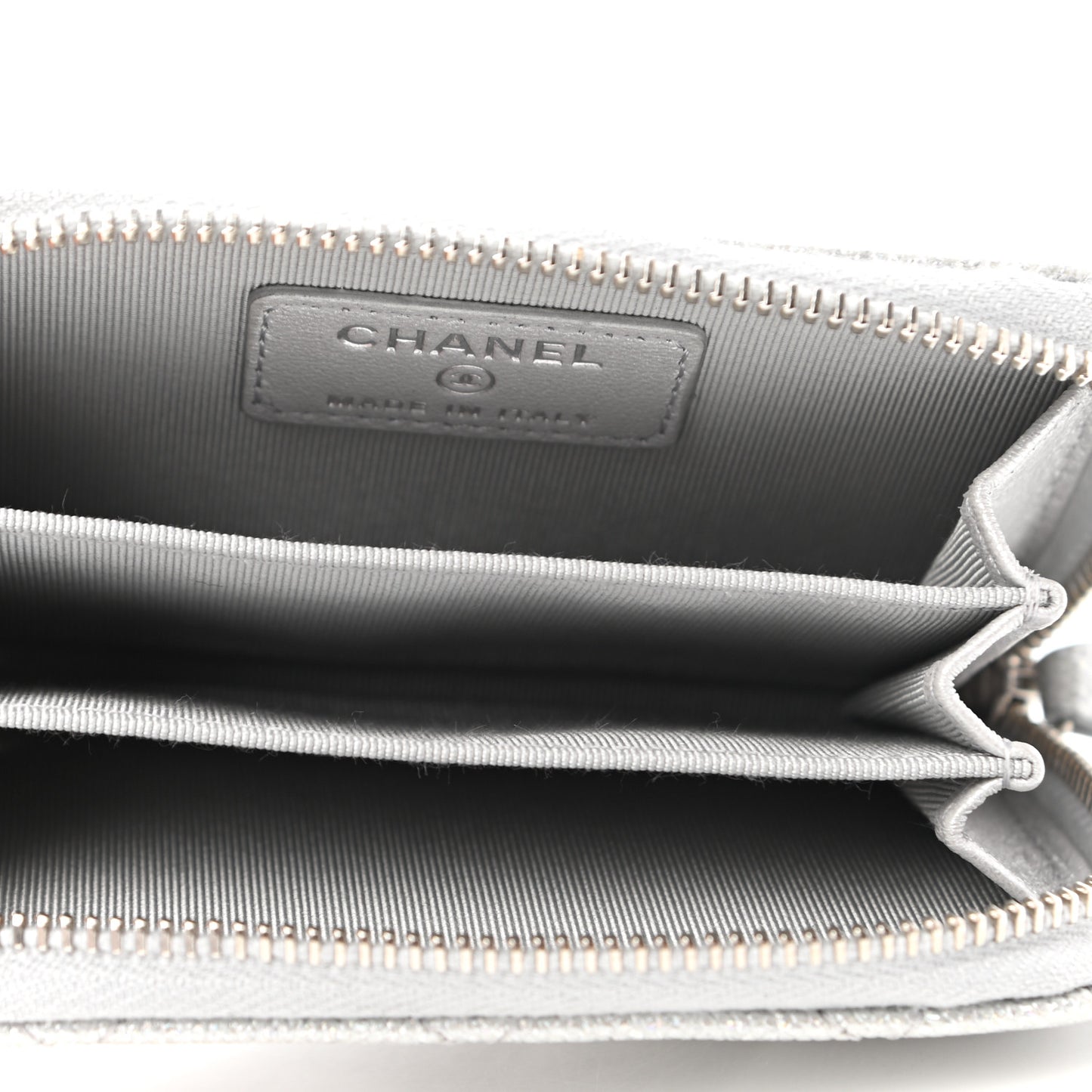 Glittered Metallic Caviar Quilted Zip Coin Purse Wallet Silver