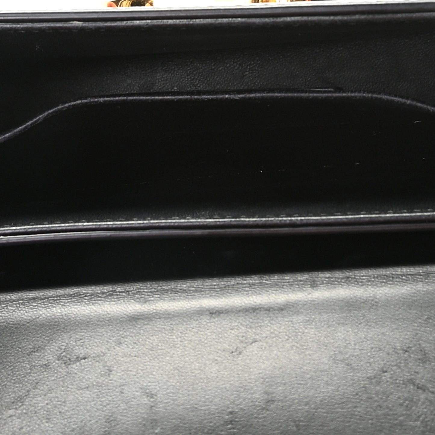 Box Calfskin 30 Montaigne Box Bag Black