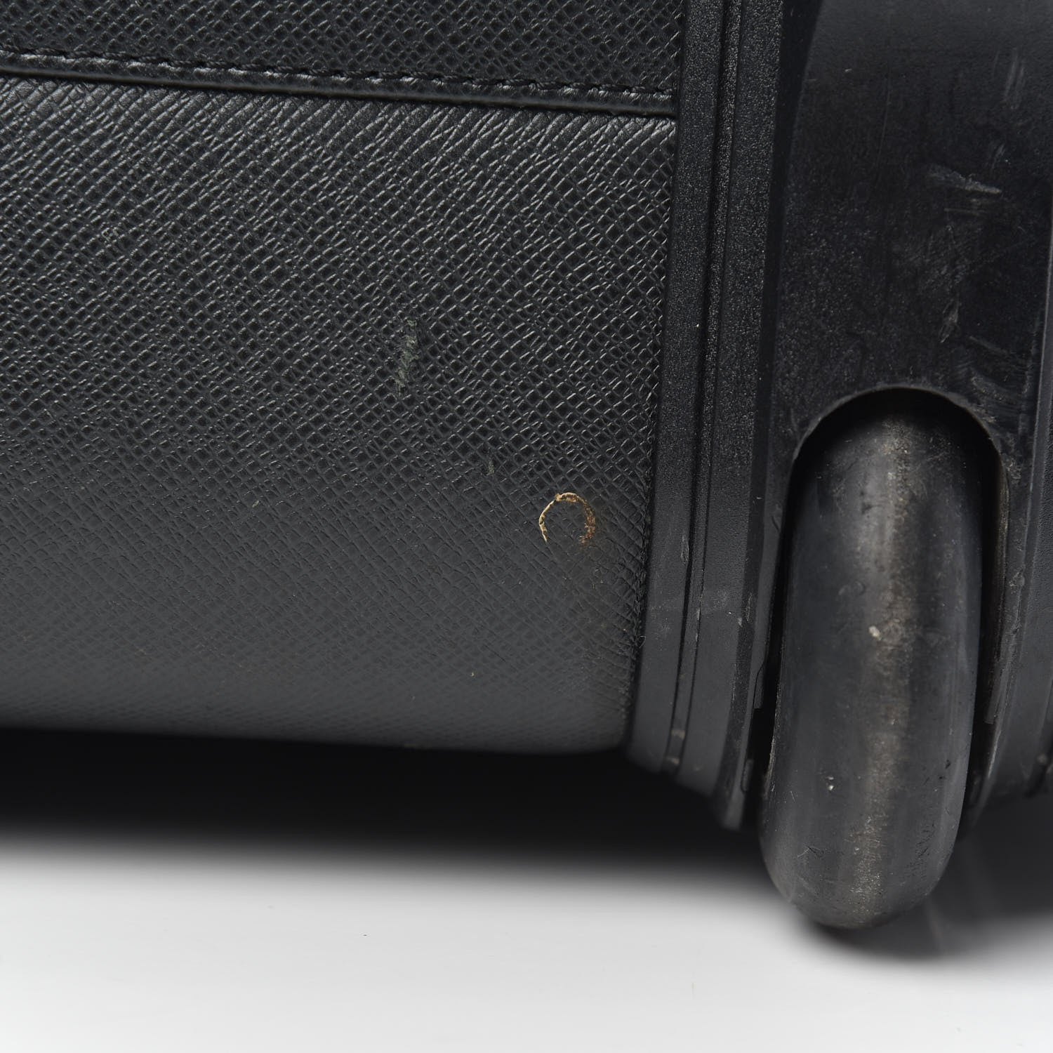 Louis Vuitton Taiga Pegase 55 Rolling Luggage Ardoise 15 of 17