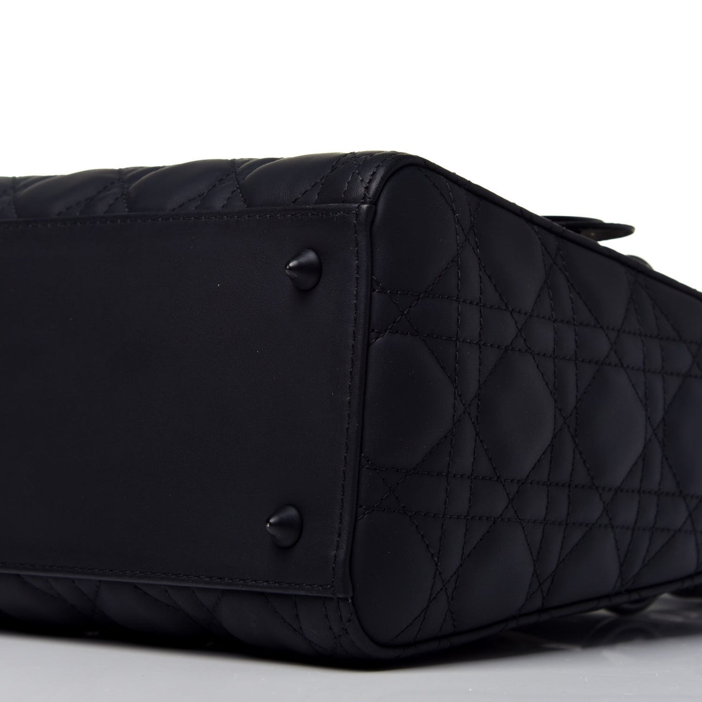 Ultra Matte Calfskin Cannage Medium Lady Dior Black