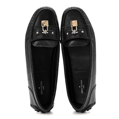 Louis Vuitton Grained Calfskin Close Up Flat Loafer 37 Black 2 of 10