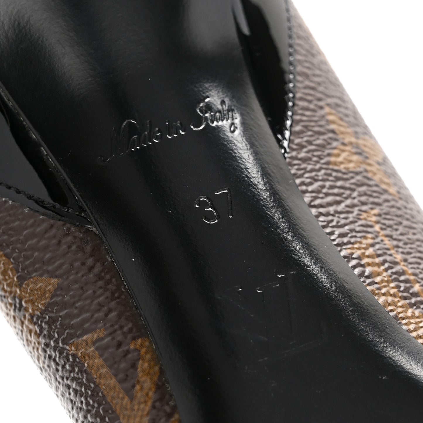 Monogram Cherie Pumps 37 Black