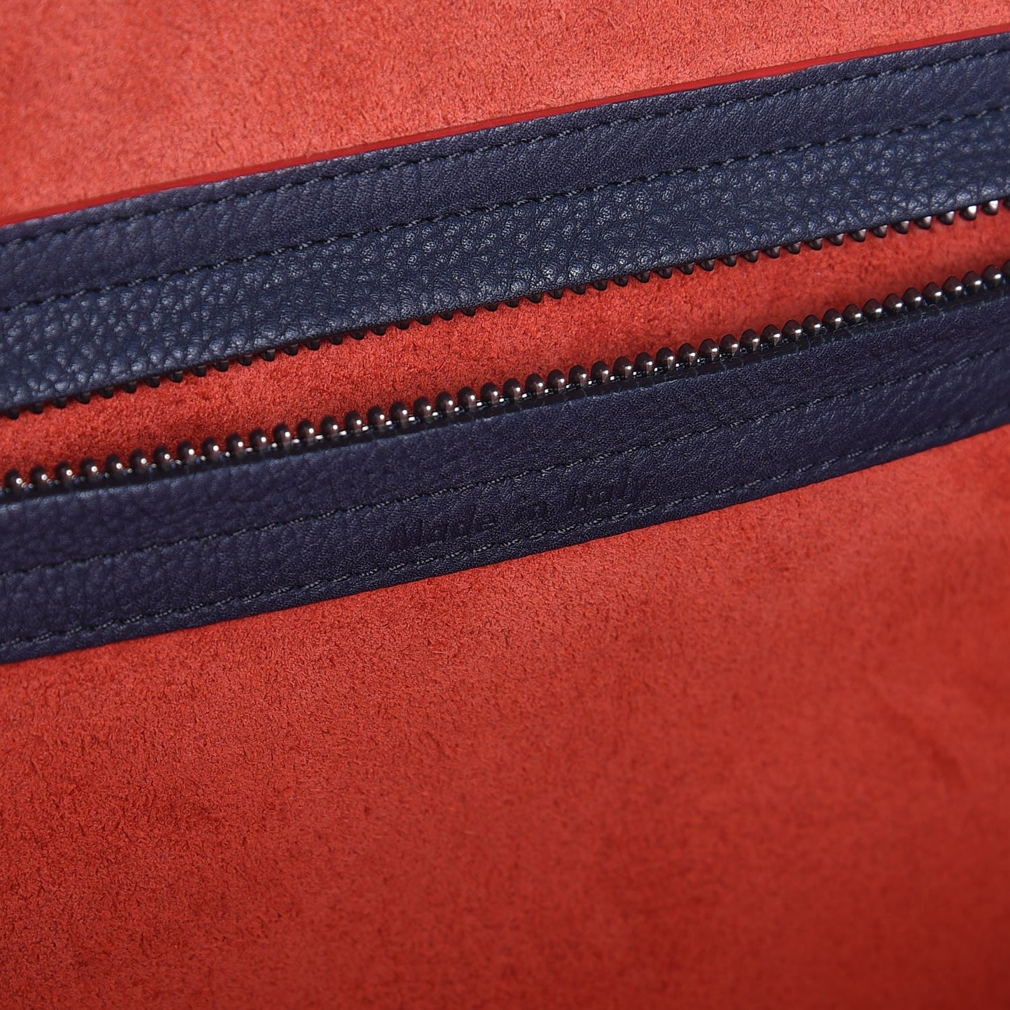 Baby Grained Calfskin Medium Phantom Luggage Navy