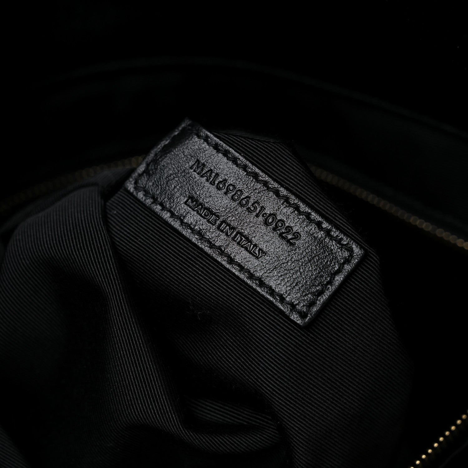 Saint Laurent Lambskin Quilted Maxi Icare Shopping Tote Black 8 of 10