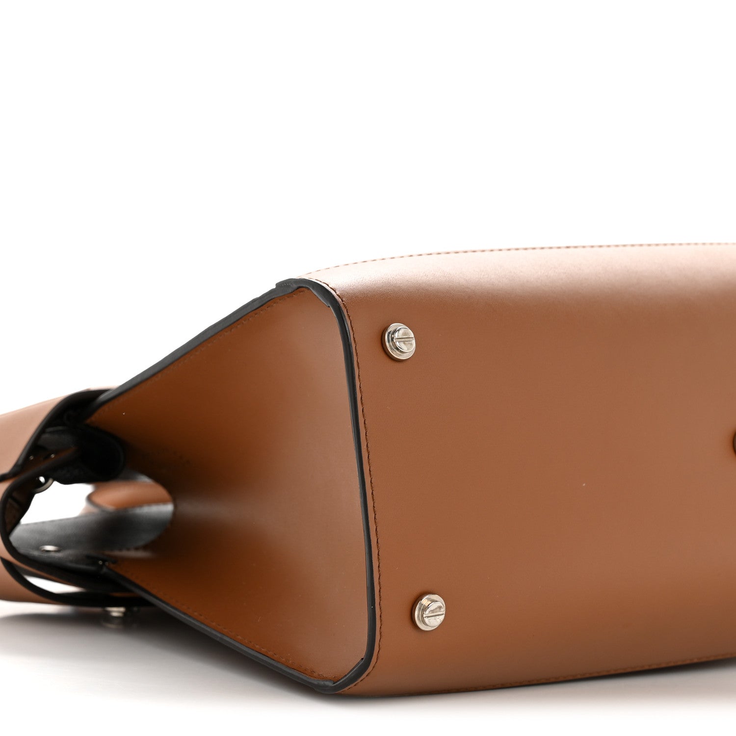Givenchy ブラウンレザーボストンバッグ　レディース　内側ポケット Givenchy Smooth Calfskin Small Horizon Satchel Caramel 1866835