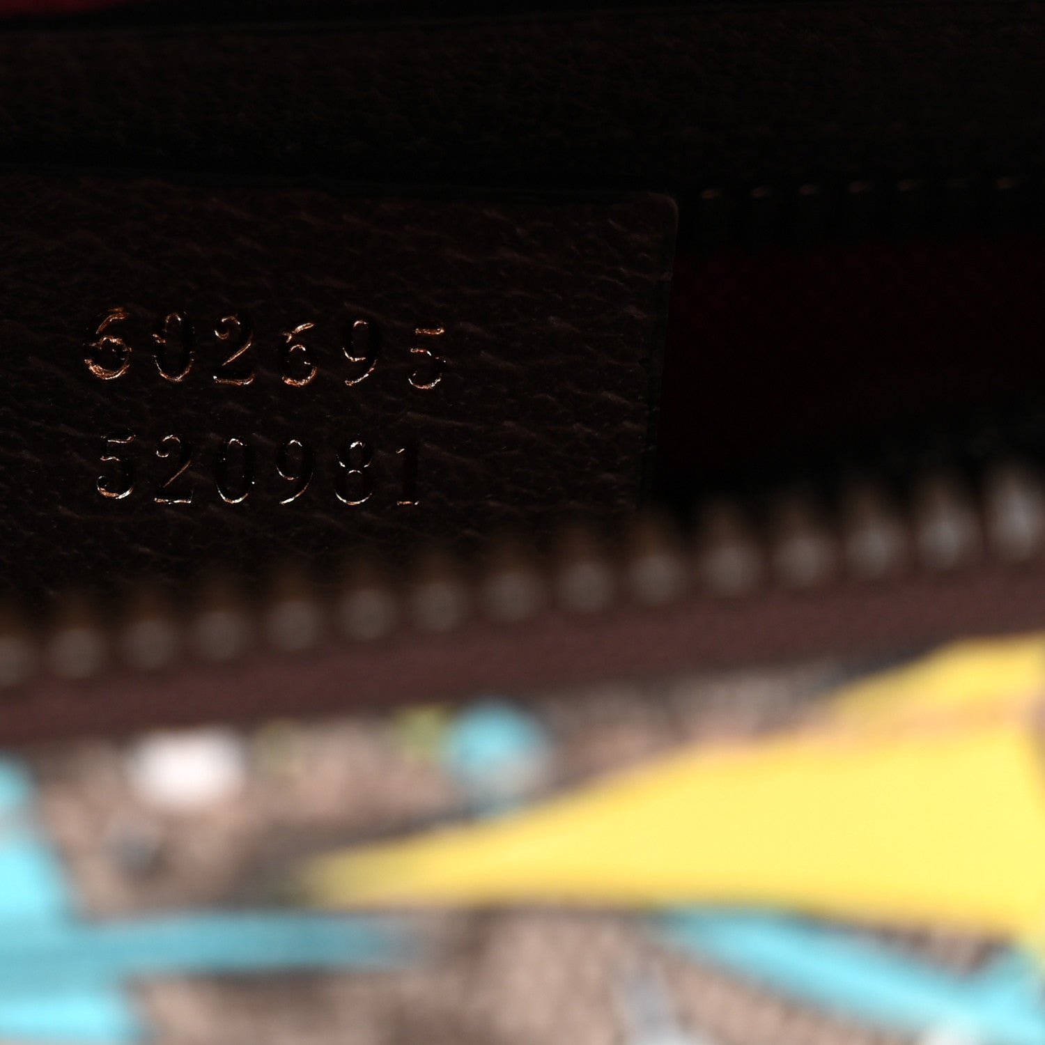 Gucci X DISNEY GG Supreme Monogram Donald Duck Small Interlocking G Belt Bag 120 48 Beige Multicolor New Acero 7 of 11