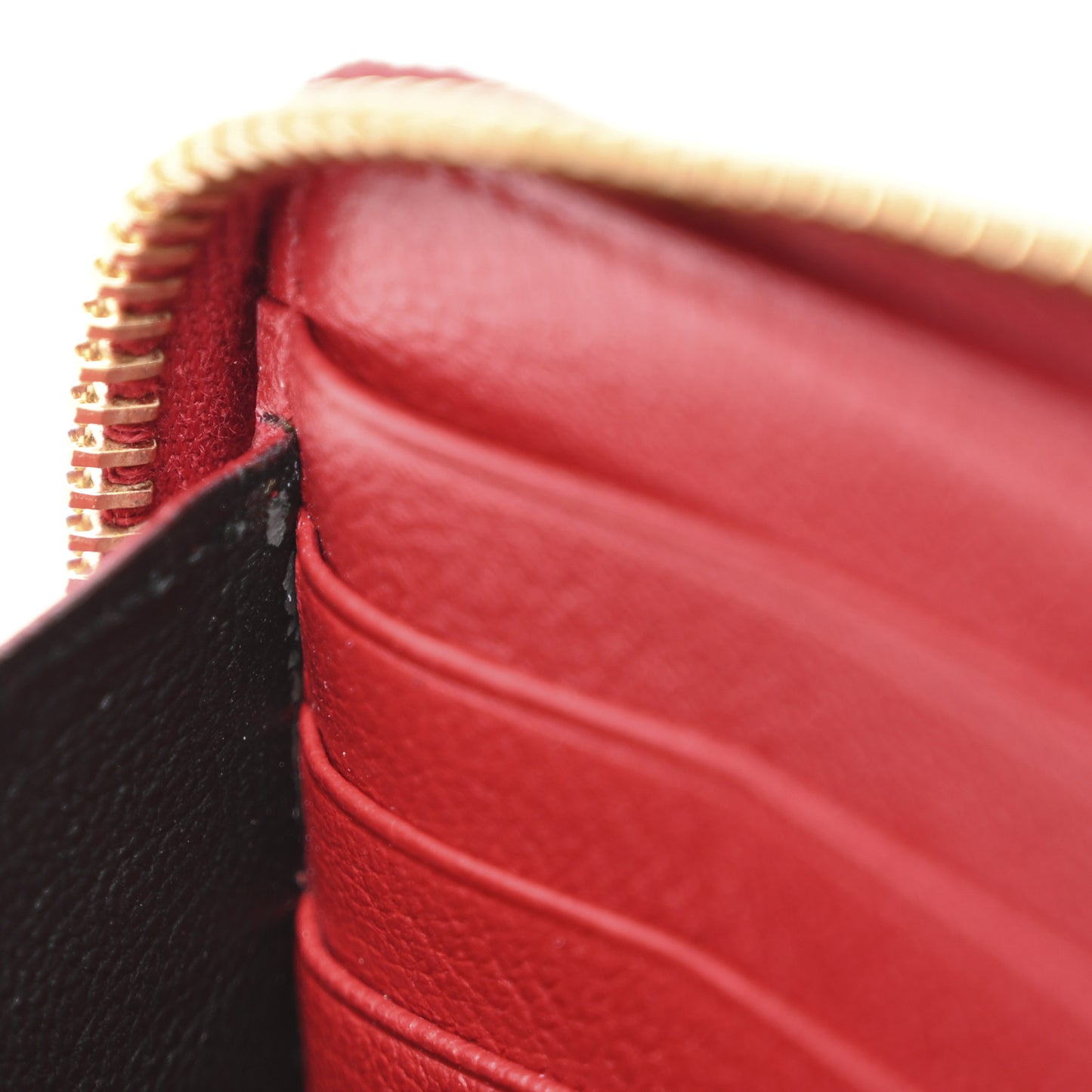 Chevre Belle De Jour Zip Around Wallet Rouge Orient