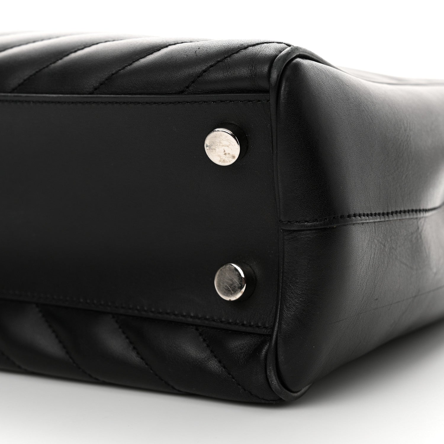 Saint Laurent Smooth Calfskin Matelasse Chevron Large Monogram Shopping Bag Black 10 of 16