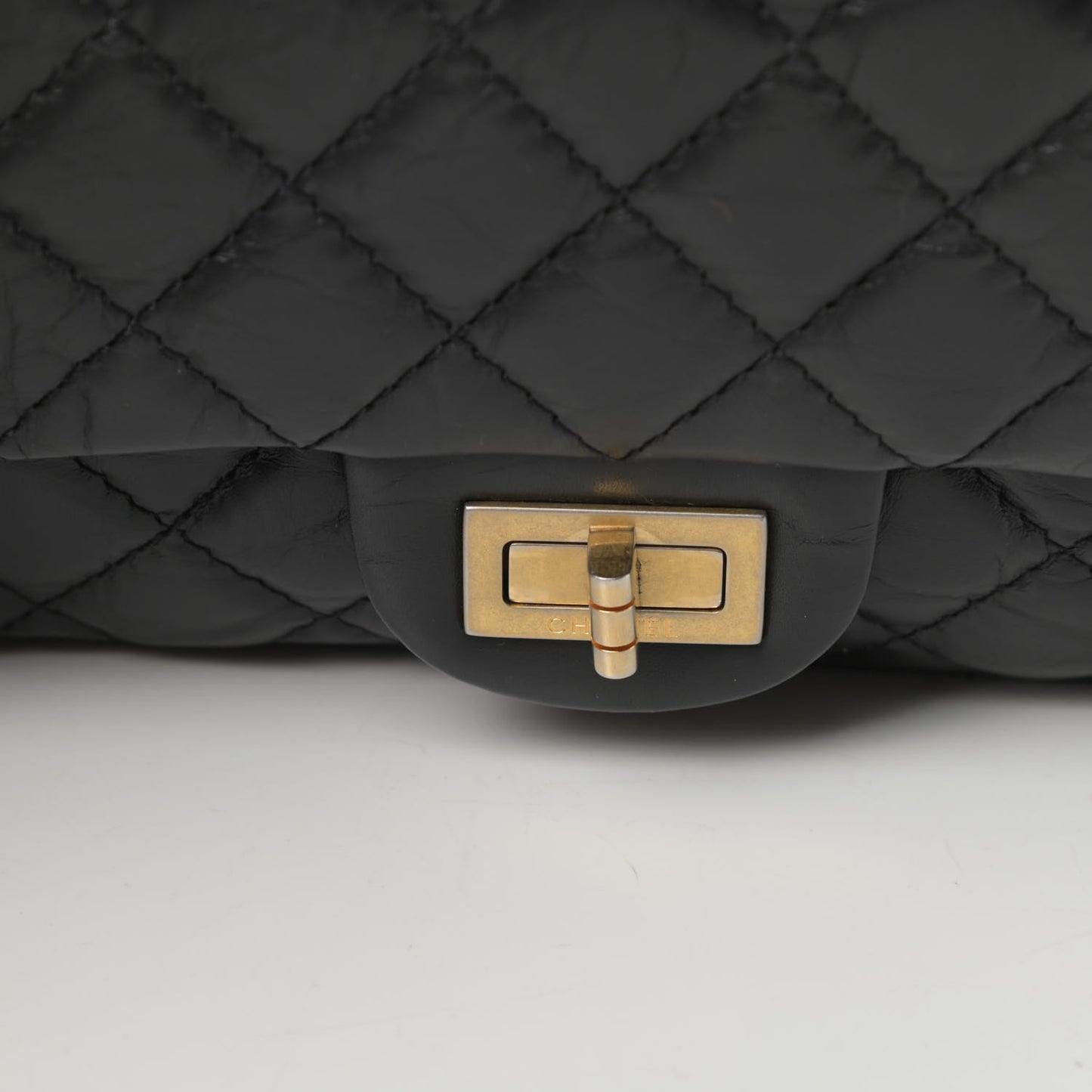 Aged Calfskin Quilted 2.55 Reissue 225 Flap Black