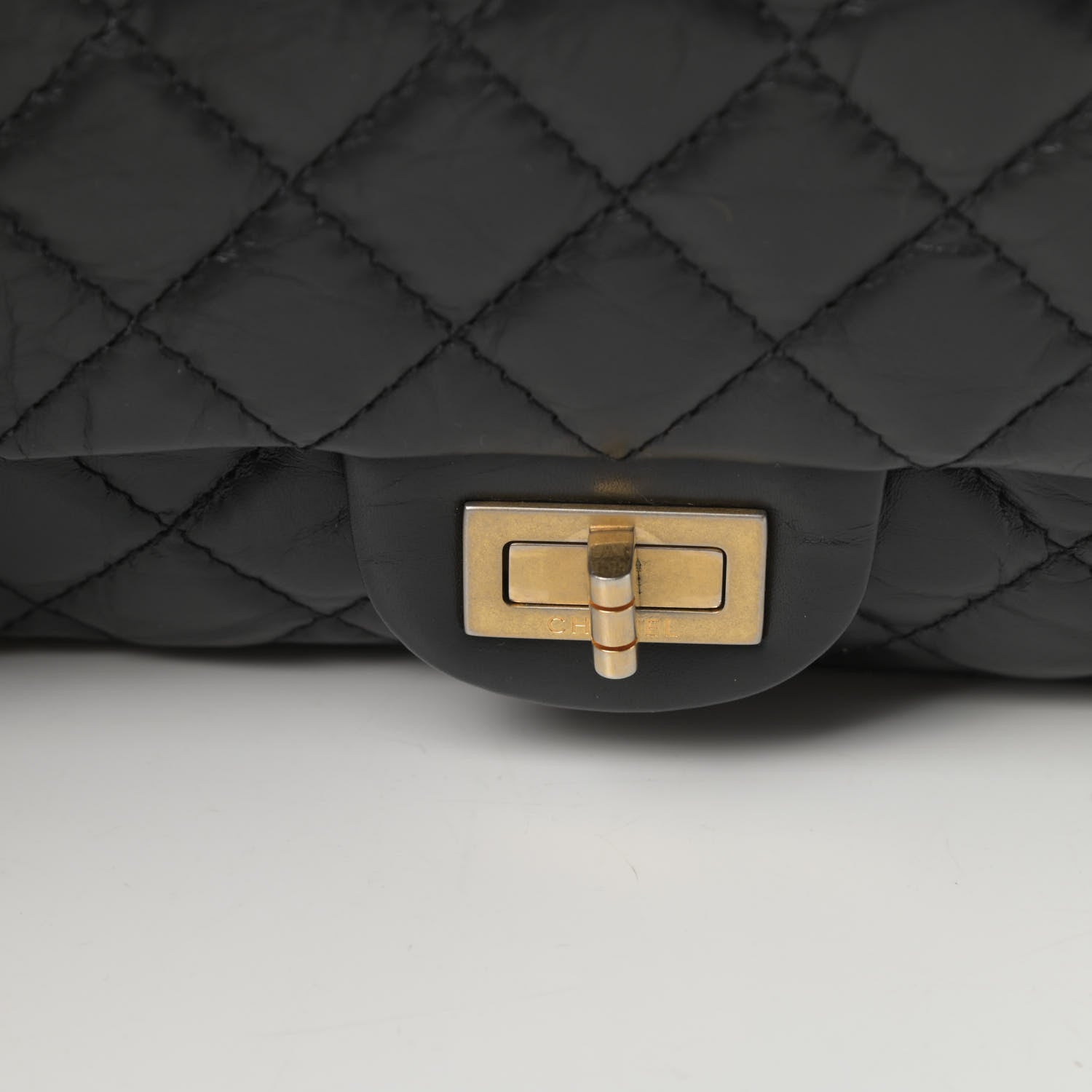 Chanel Aged Calfskin Quilted 2.55 Reissue 225 Flap Black 14 of 15