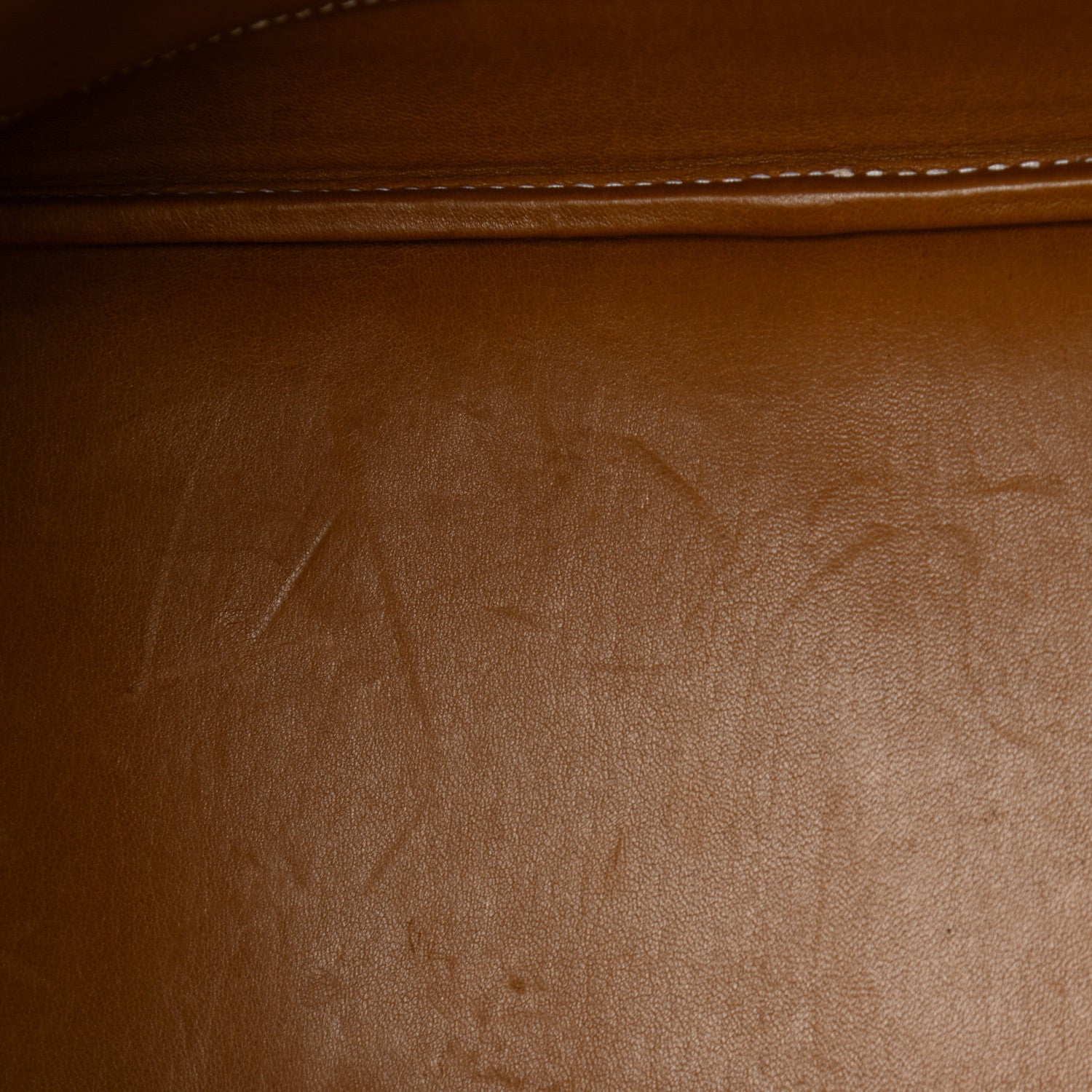 Hermes Courchevel Bolide 35 Gold 9 of 18