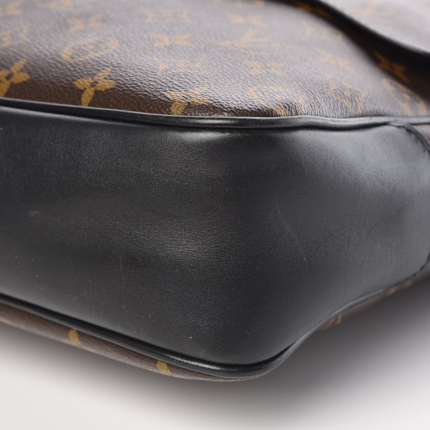 Monogram Macassar Bass GM